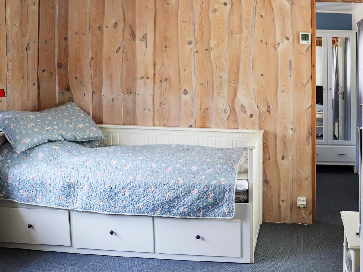 Four-Bedroom Holiday home in Örkelljunga Åsljunga Exteriör bild